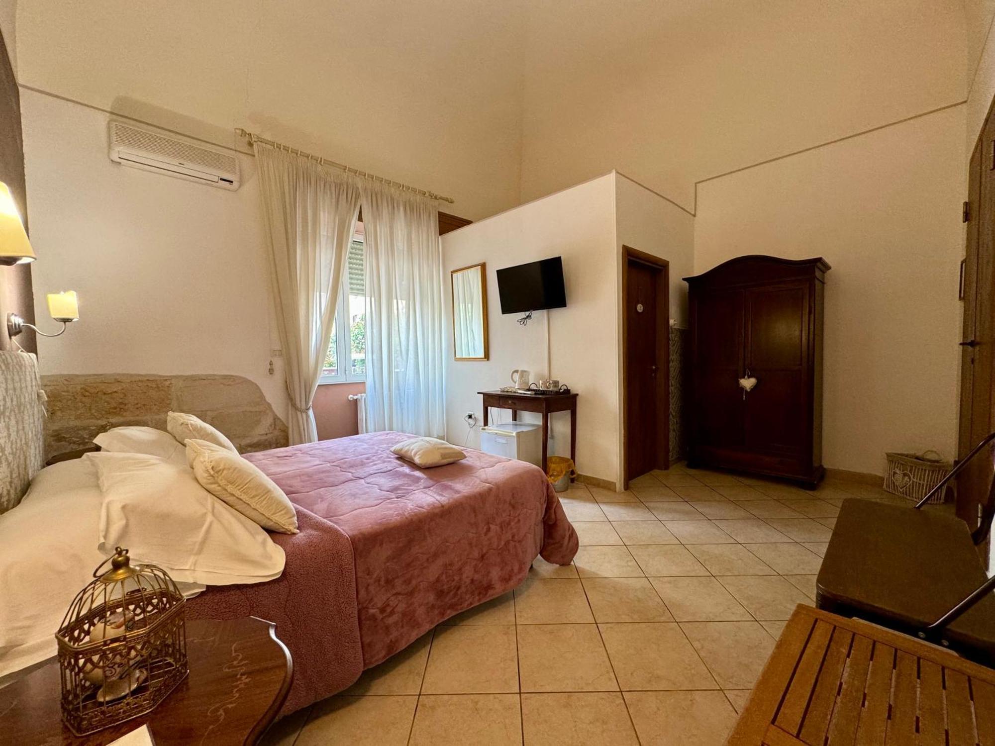 Aedes B&B Il Giardino Dei Sogni Lecce Ngoại thất bức ảnh