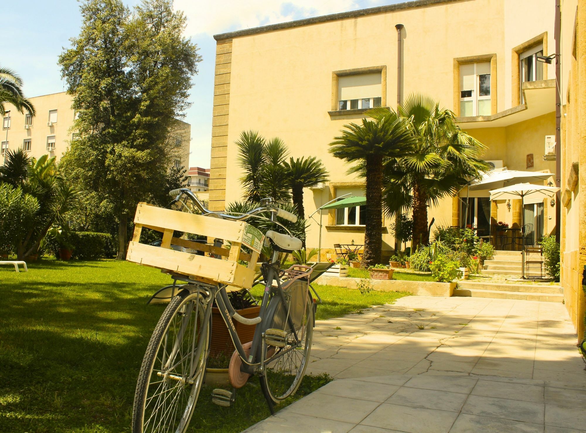 Aedes B&B Il Giardino Dei Sogni Lecce Ngoại thất bức ảnh